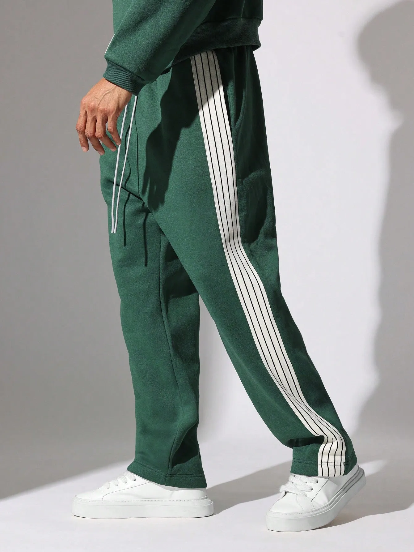 Crop Fit Crew Neck Sweater And Straight Fit Drop Crotch Sweatpants With Contrast Panel 2 Piece Set