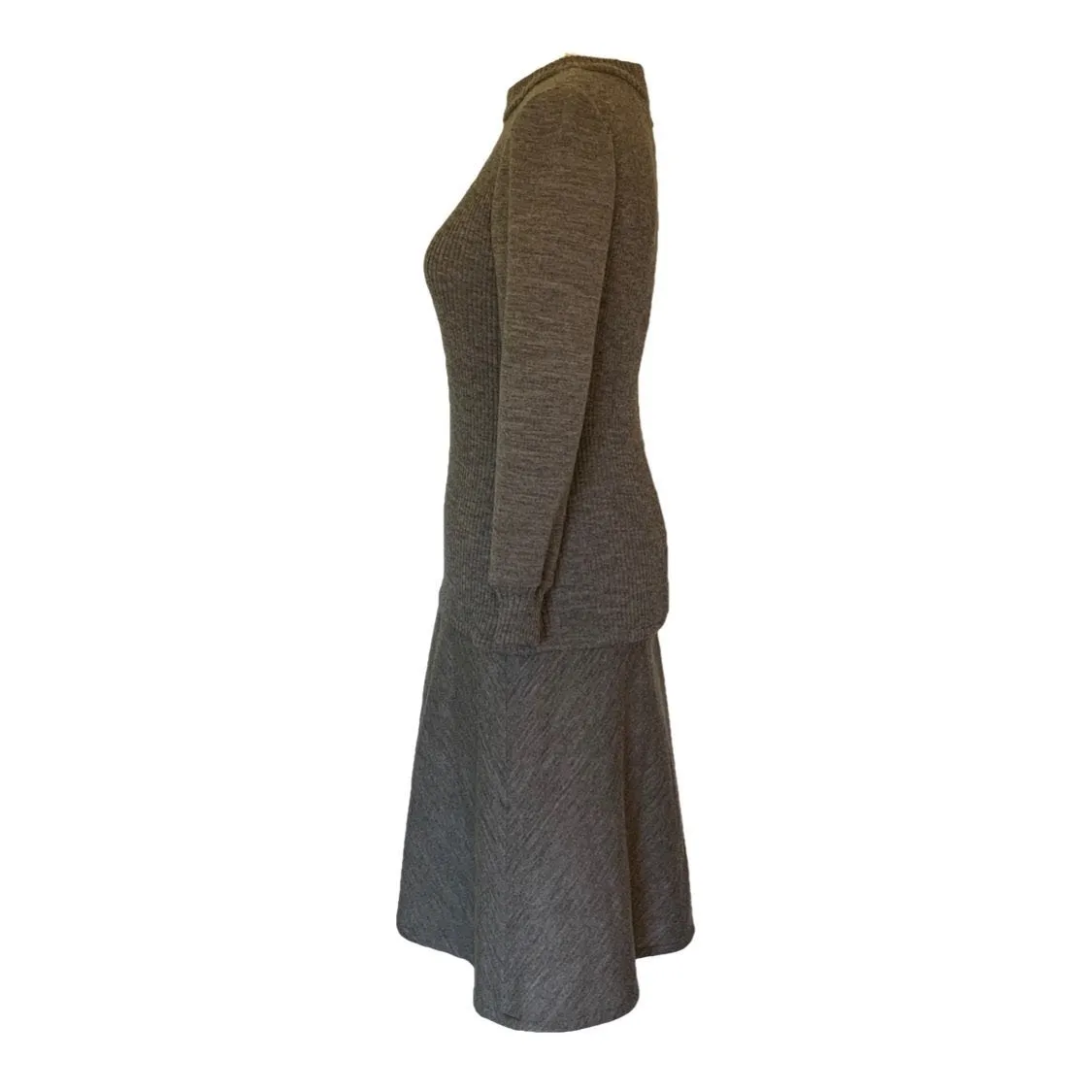 Gray Knit Drop Waist Dress Perfect for Fall. Easy to Dress Up or Down. 1970s Bill Blass