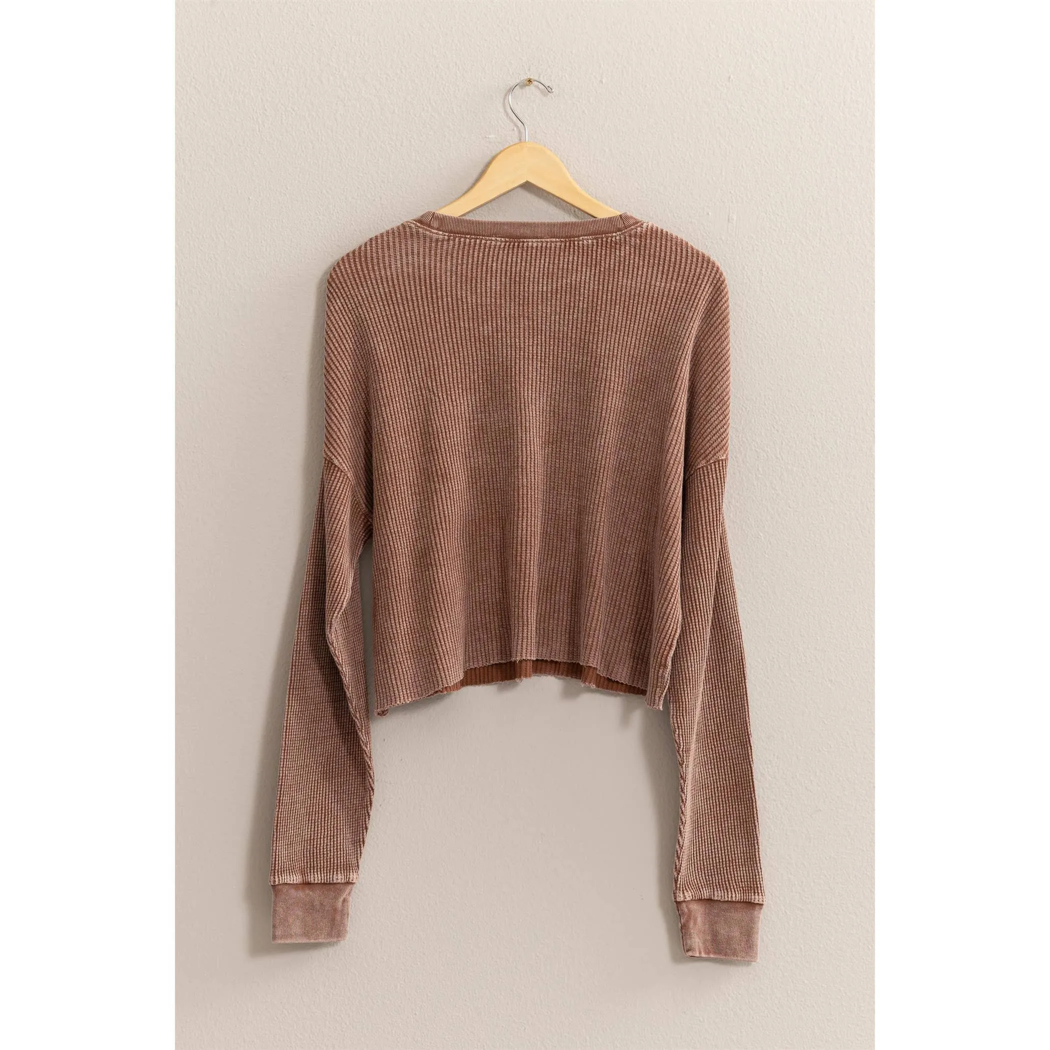 RIBBED LONG SLEEVE CROP SWEATER