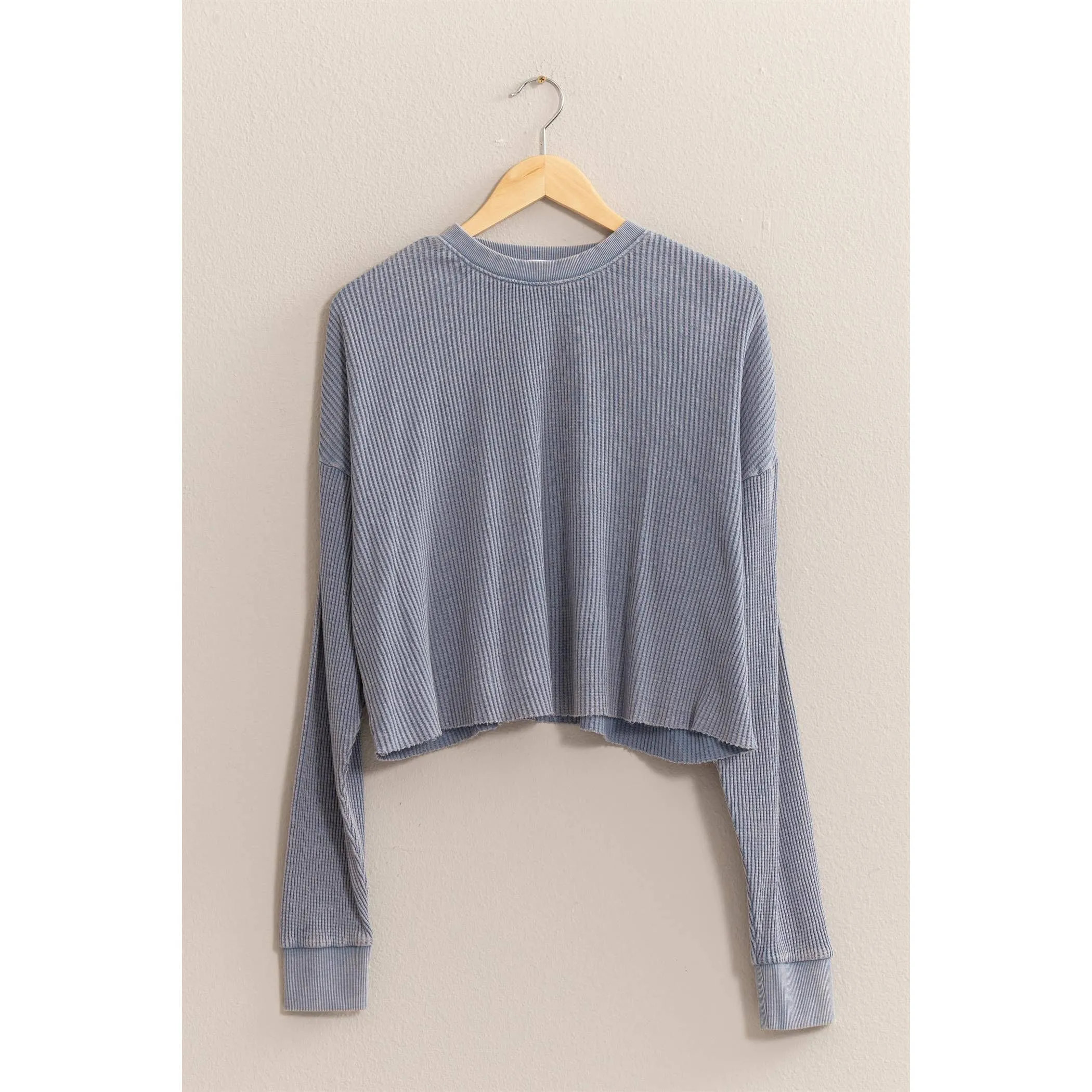 RIBBED LONG SLEEVE CROP SWEATER