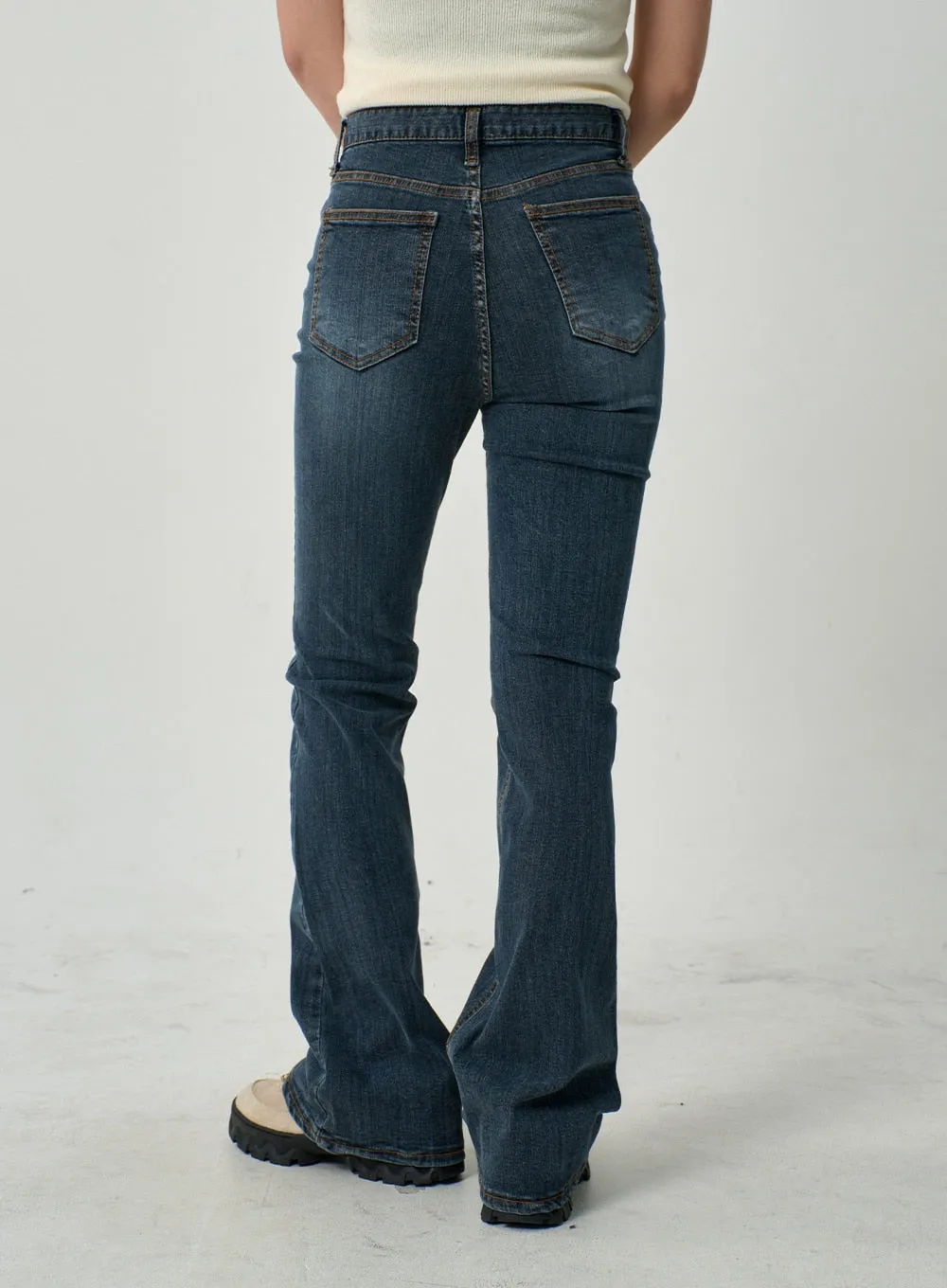 Slim Fit Bootcut Jeans CD19