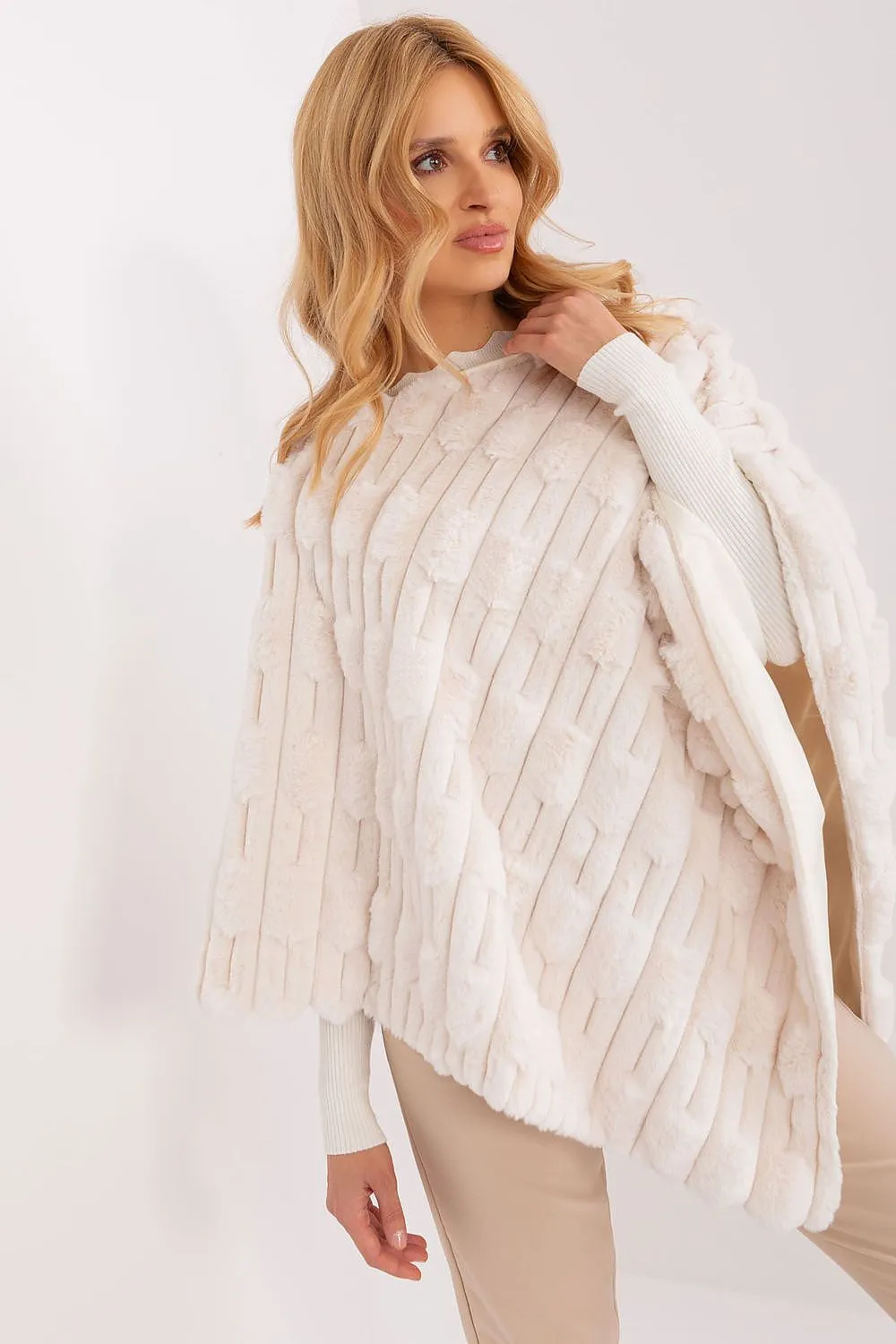 TEEK - Soft Plush Poncho