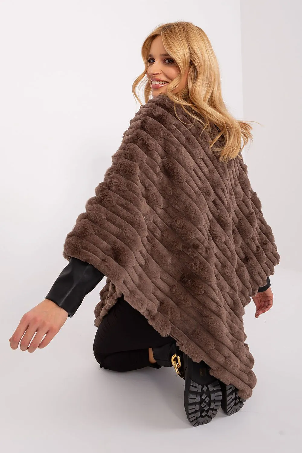 TEEK - Soft Plush Poncho