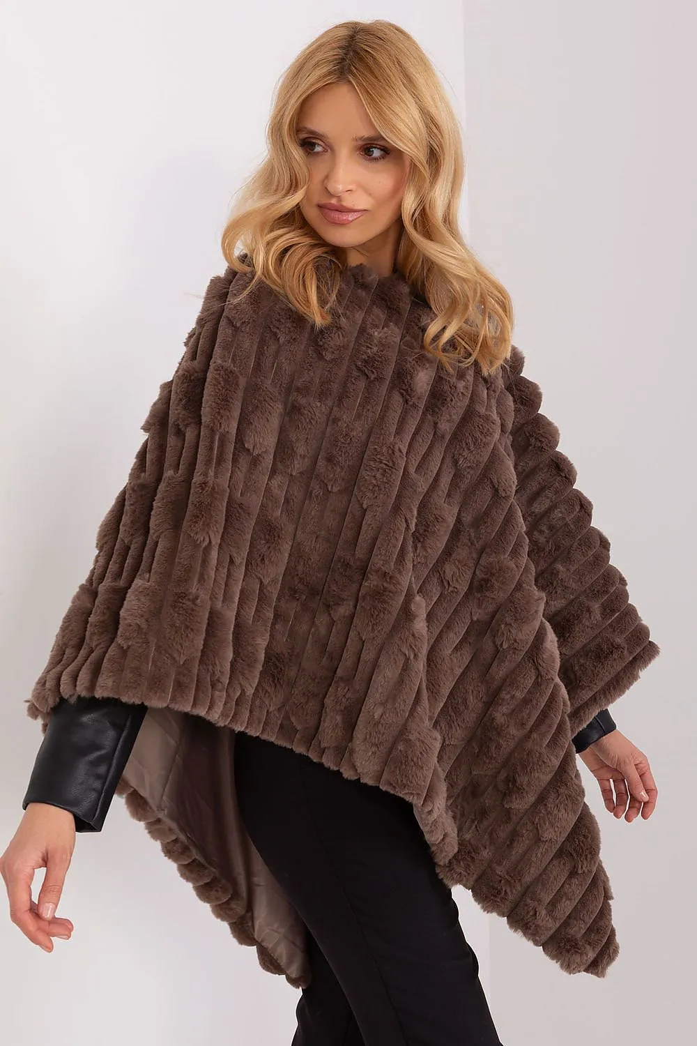 TEEK - Soft Plush Poncho