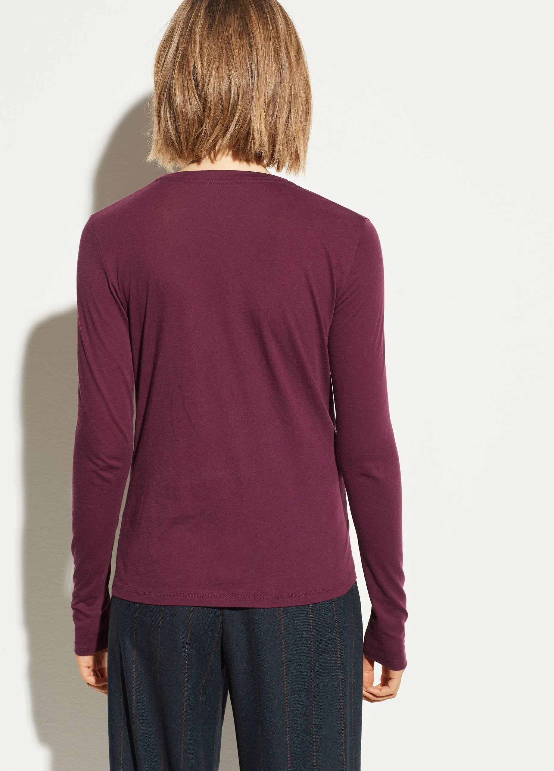 VINCE - Essential Long Sleeve Crew in Plum